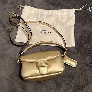 COACH Brand new gold pillow tabby bag